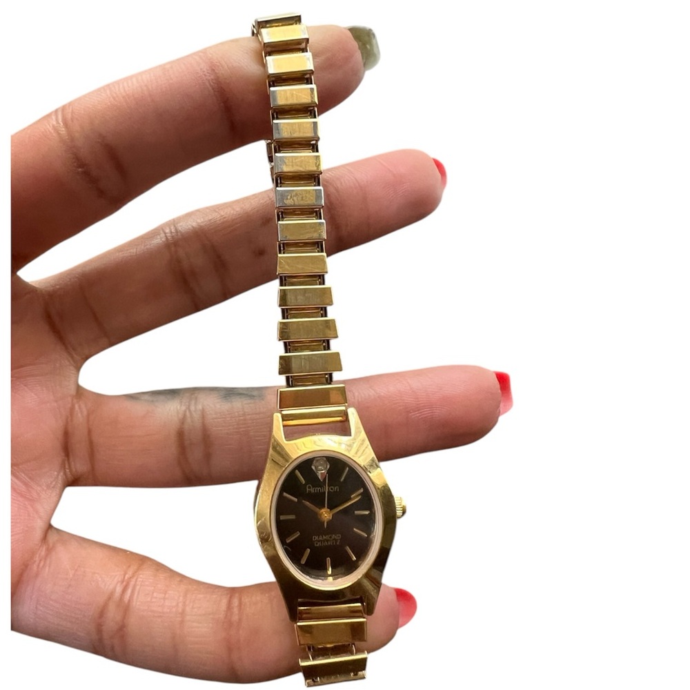 Vtg. Armitron Watch Gold Tone Black Oval Dial Stretchy Band🦎🌵 - Picture 3 of 12